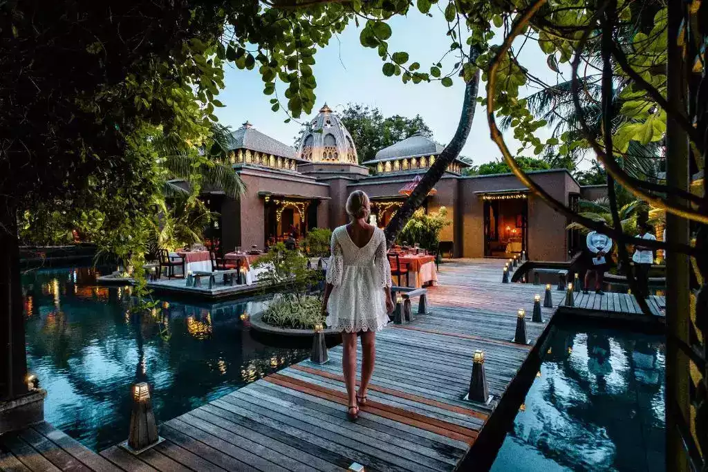 8 Day Victoria Falls And Mauritius Combo