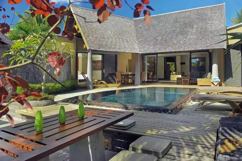 8 Day Victoria Falls And Mauritius Combo