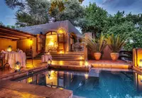 Picture of honeymoon luxury lodge on safari in Africa