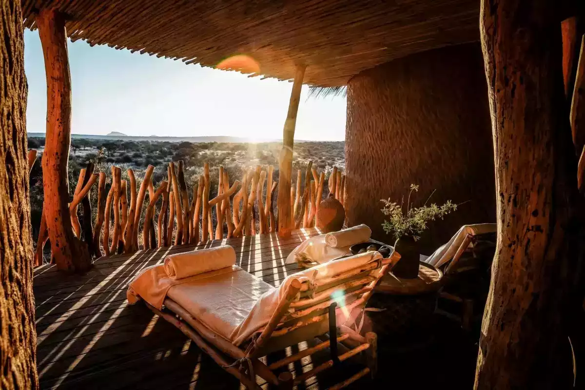 4 Day Zannier Omaanda Safari