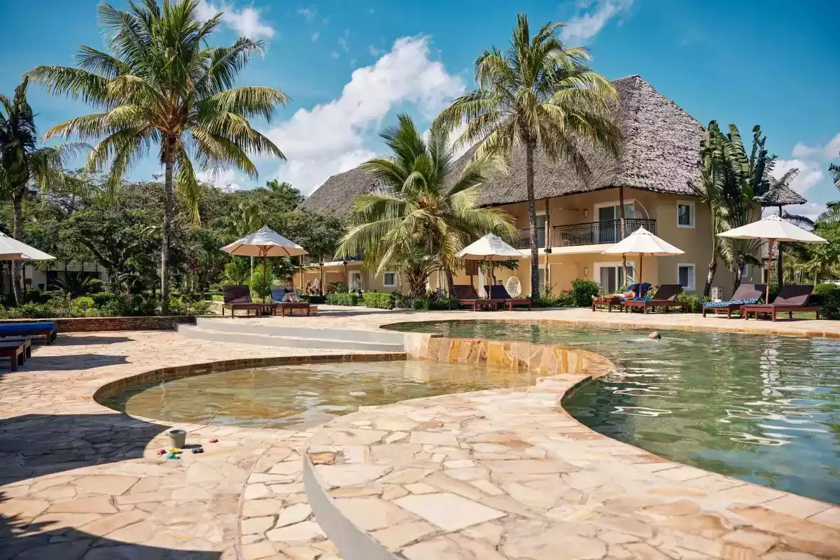 7 Day Luxury Zanzibar East Fly In Beach Safari