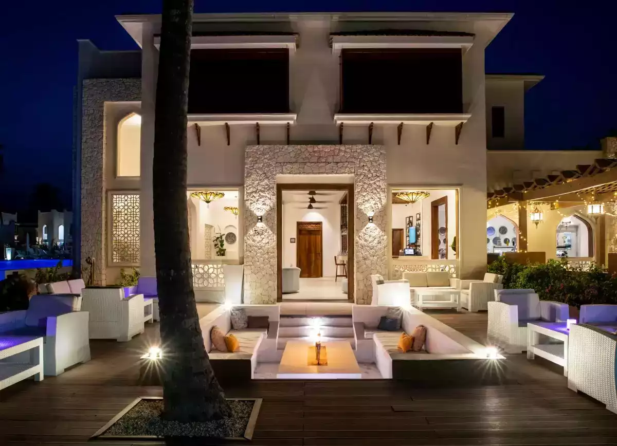 7 Day Luxury Zanzibar East Fly In Beach Safari