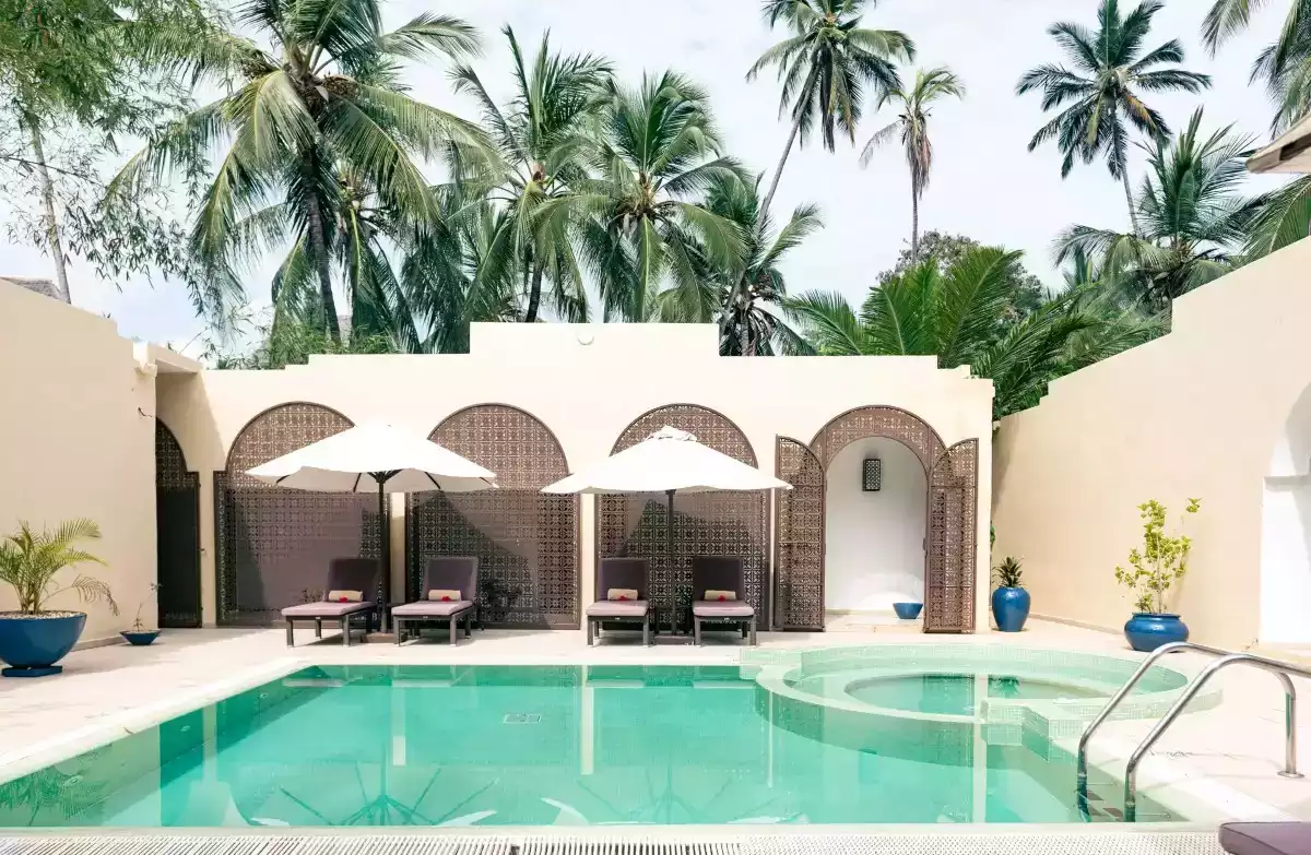 7 Day Luxury Zanzibar East Fly In Beach Safari