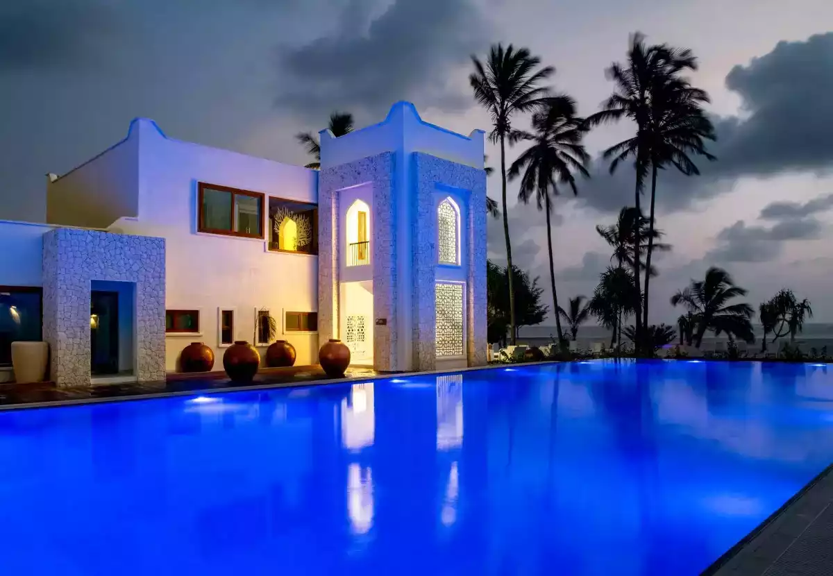 7 Day Luxury Zanzibar East Fly In Beach Safari