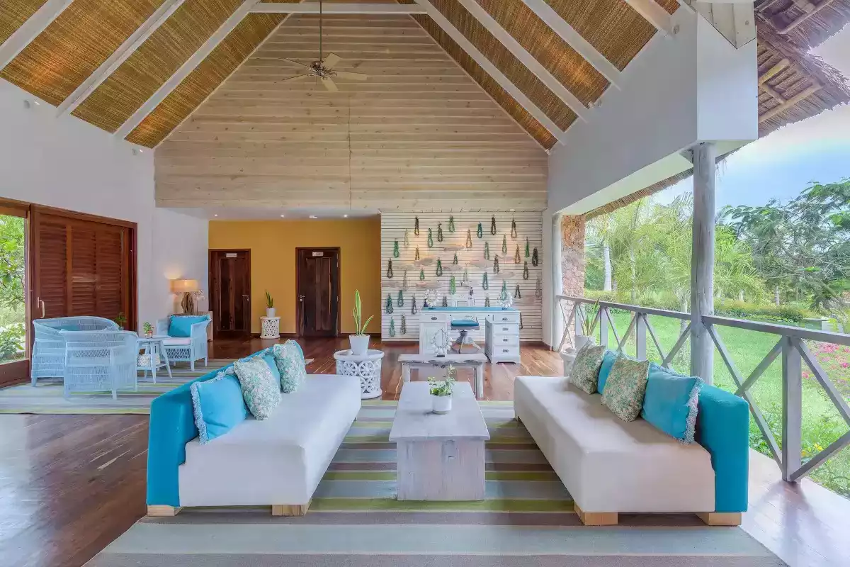 7 Day West And East Zanzibar Fly In